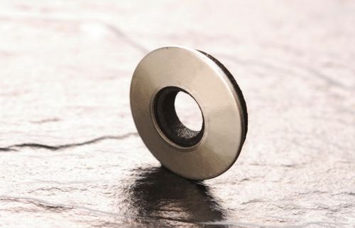 Washer with Metal_Yangjiang DM Screw Hardware Products Co., Ltd._Product_Accessories_得盟五金_鑽尾螺丝_自攻螺丝_机牙螺丝_特殊螺丝_超长螺丝_组合螺丝_其它螺丝_钻尾螺丝_自攻螺丝_钻尾丝